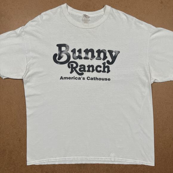 Vintage Bunny Ranch America's Cathouse Graphic Tee Size XL T Shirt Mens - Picture 3 of 14